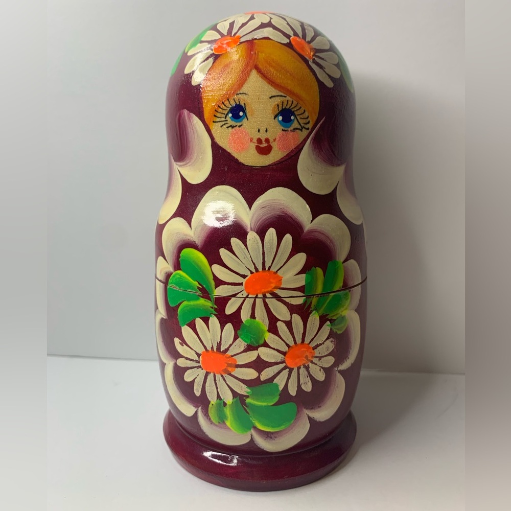 Vintage Matryoshka Babushka Russian Nesting Doll Hand painted Set of 5 Daisies